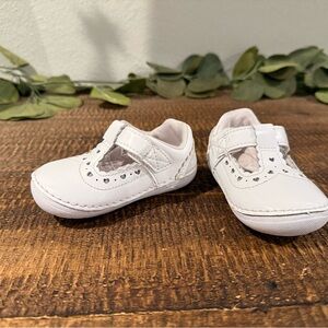 Stride Rite White Kids Dress Shoes with Heart Details